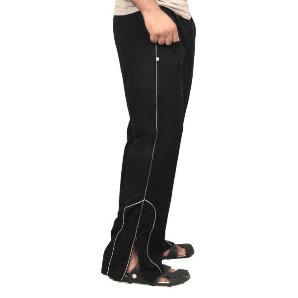 oversized comfortable joggers with stylish zippers