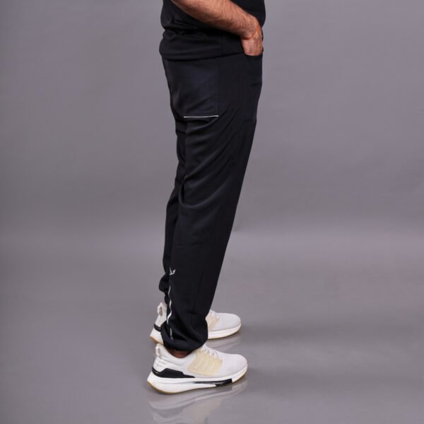 Men's stylish pocket joggers - Image 3